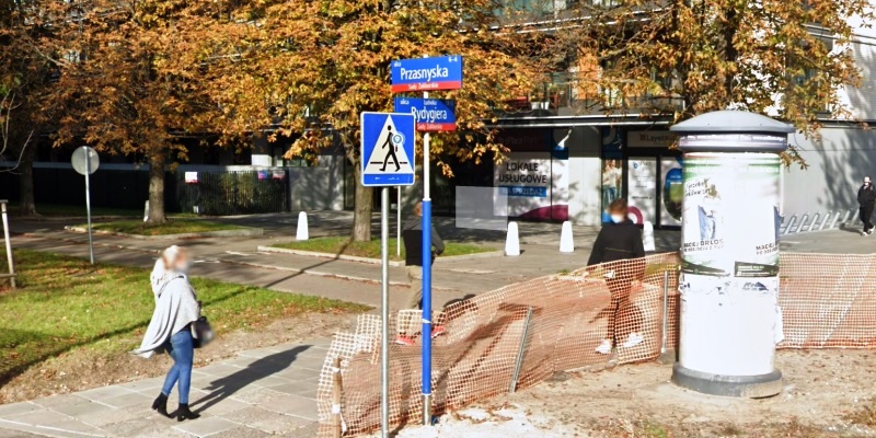 Skrzyżowanie ulic Przasnyskiej i Rydygiera. Fot. Google Street View