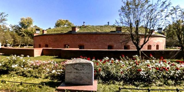 Radni chcą Muzeum Żoliborza Fort Sokolnickiego na Żoliborzu. Fot. Google Street View